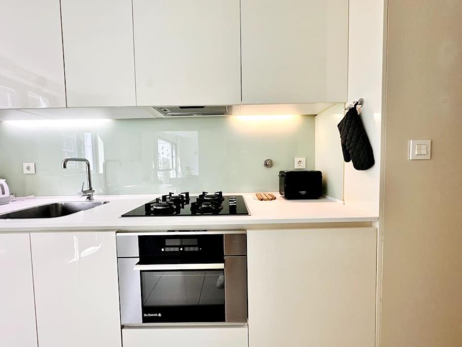 Marina Expo Apartment Lisbon Exterior photo